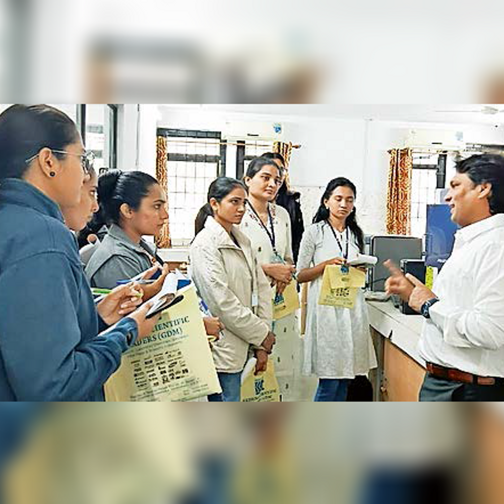 PHD સંશોધકો અને રિસર્ચ સ્કોલરના જ્ઞાનમાં વૃદ્ધિ