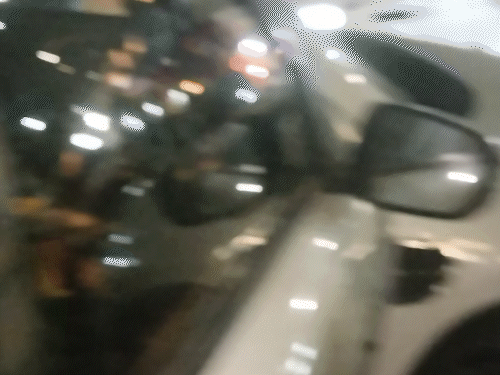 સુરતમાં નશામાં ધૂત INFLUENCERએ બાઇક સવારોને ઉડાવ્યા, લોકોએ મેથીપાક ચખાડ્યો, કારમાંથી દારૂ મળ્યો.