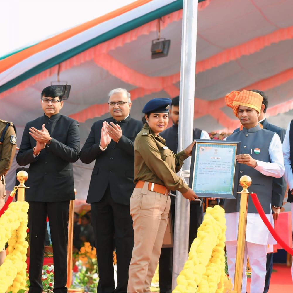 પાટણમાં 5 પોલીસકર્મીઓ ગુના શોધખોળ અને TECHNICAL સર્વેલન્સમાં ઉત્કૃષ્ટ કામગીરી બદલ સન્માનિત.