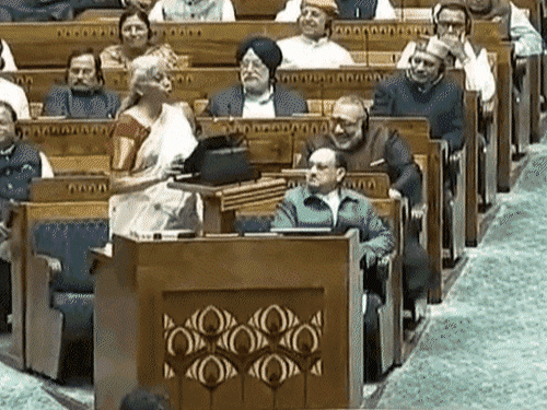 બજેટ પહેલાં રઘુરામ રાજનની ચેતવણી: ભારત અને વિશ્વ ખતરનાક સમયમાંથી પસાર, 1990 જેવા સુધારા જરૂરી.