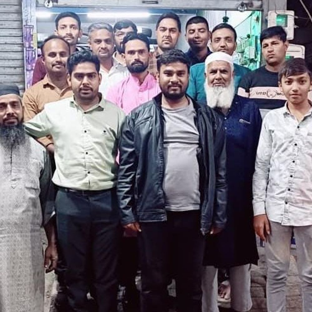 બોટાદમાં મુસ્લિમ યુવાનોની બેઠક: સમાજના હિત અને political સક્રિયતા પર ચર્ચા.