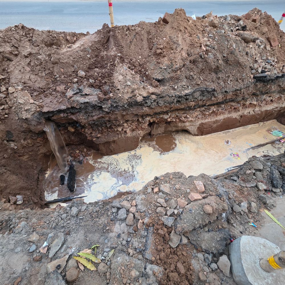 હિંમતનગરમાં બે સ્થળે પાઈપલાઈન તૂટી: ગોકુલનગરમાં બીજા દિવસે પીવાના પાણીનો પ્રશ્ન ઊભો થયો.