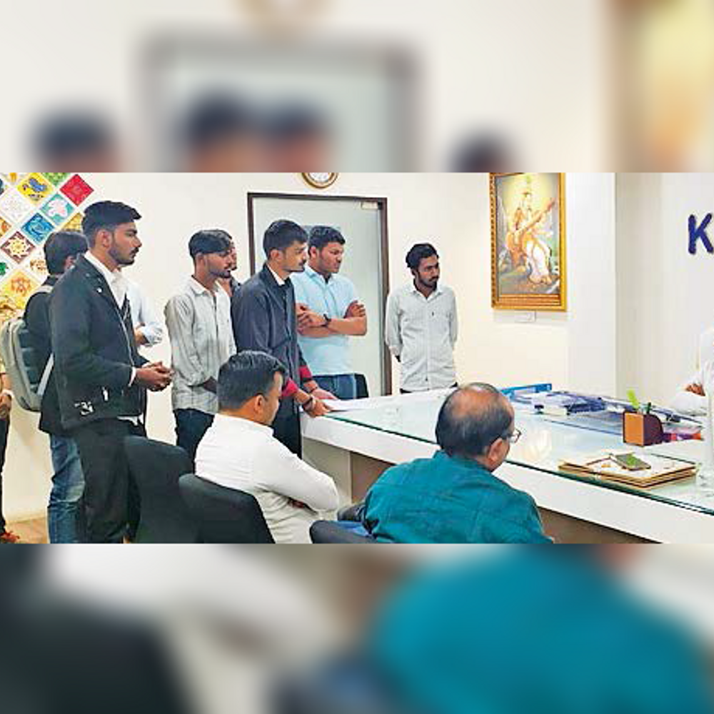 NSUI દ્વારા કુલપતિને રજૂઆત: કચ્છ યુનિ.ના પરીક્ષાના પરિણામો બે માસ પછી પણ જાહેર થયા નથી.