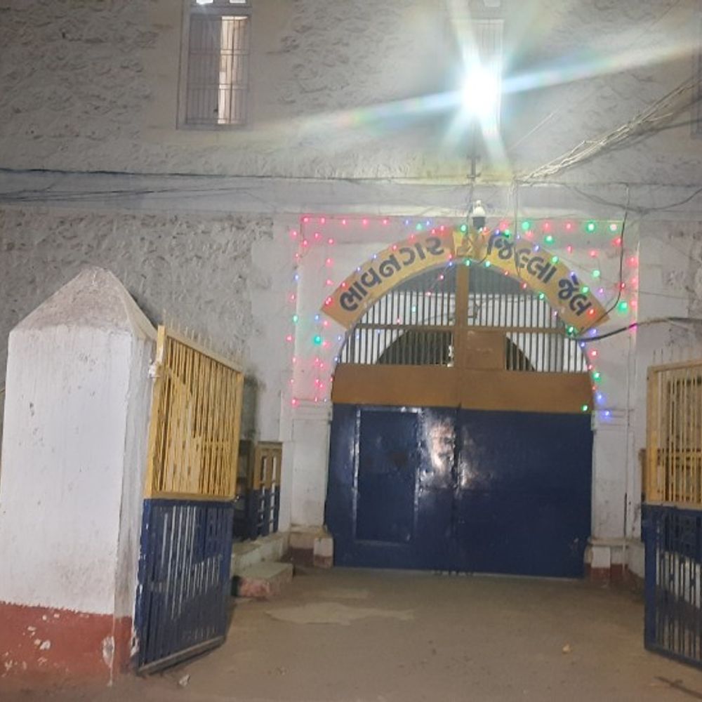 જયરાજને ભાવનગર જેલમાં VVIP ટ્રીટમેન્ટ: કાયદો સમાન, જેલ સજાનું સ્થળ, સુવિધાનું નહીં! - નવનીત બાલધિયા.