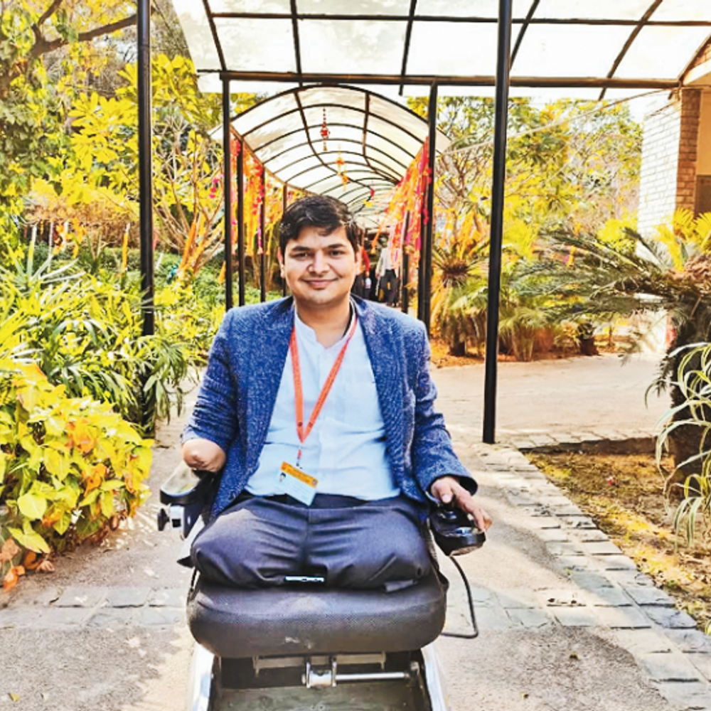 લક્ષ્યવેધ: અંધકારને વીંધીને ‘સૂરજ’ ઝળહળ્યો: સૂરજ તિવારીની પ્રેરણાદાયી સિવિલ સેવા પરીક્ષાની સફળતાની ગાથા.