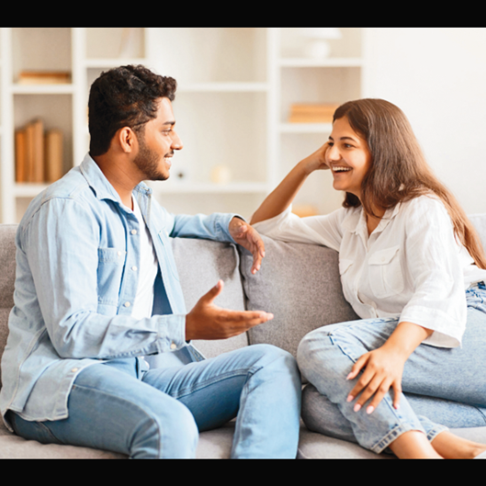 રણમાં ખીલ્યું ગુલાબ: ભાવનાત્મક વિદાય અને ભૂલી જવાની વેદનાનું પ્રતિબિંબ (Emotional farewell and the pain of forgetting).