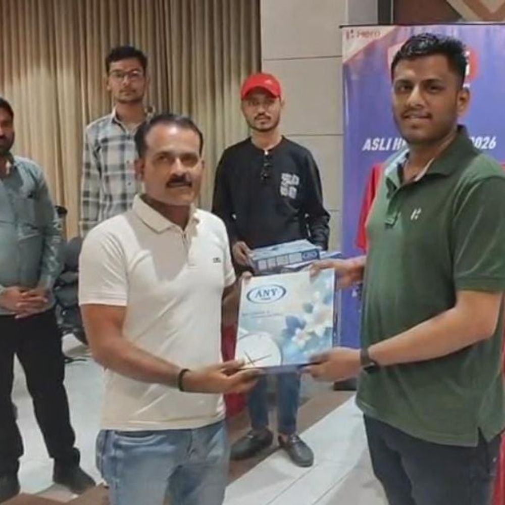 બોટાદમાં મિકેનિક-ડીલર એસોસિએશનનો સેમિનાર યોજાયો, ટ્રાફિક પોલીસે ટ્રાફિક નિયમો અંગે જાગૃતિ માટે સૂચનો કર્યા.