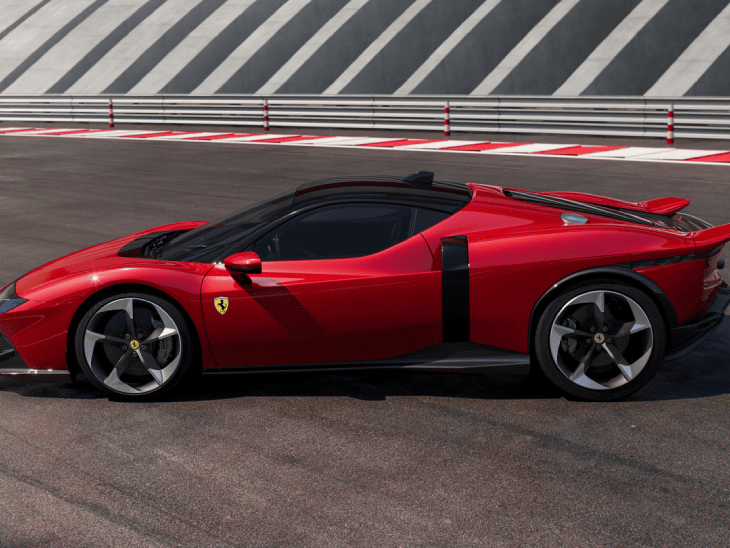 Ferrari ભારતમાં '849 ટેસ્ટારોસા' લોન્ચ કરશે; હાઇબ્રિડ હાઇપરકારની કિંમત ₹10.37 કરોડથી શરૂ