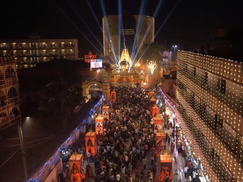 નાગા સાધુઓની સાધનાથી વિદેશીઓ અભિભૂત, ભવનાથનો ડ્રોન VIDEO અને યુરોપિયન કપલને ઘર જેવી અનુભૂતિ, કિન્નરથી મોટું સંન્યાસી કોઈ નથી.