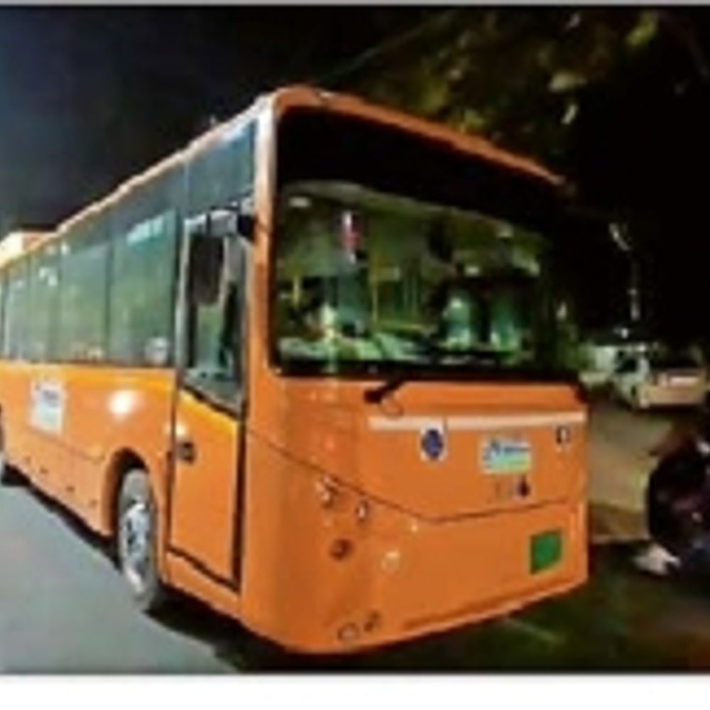 પ્રથમ ગ્રાસે મક્ષિકા: ભાવનગરમાં ઈ-બસની બેટરી ડાઉન અને બીજીને અકસ્માત નડ્યો.