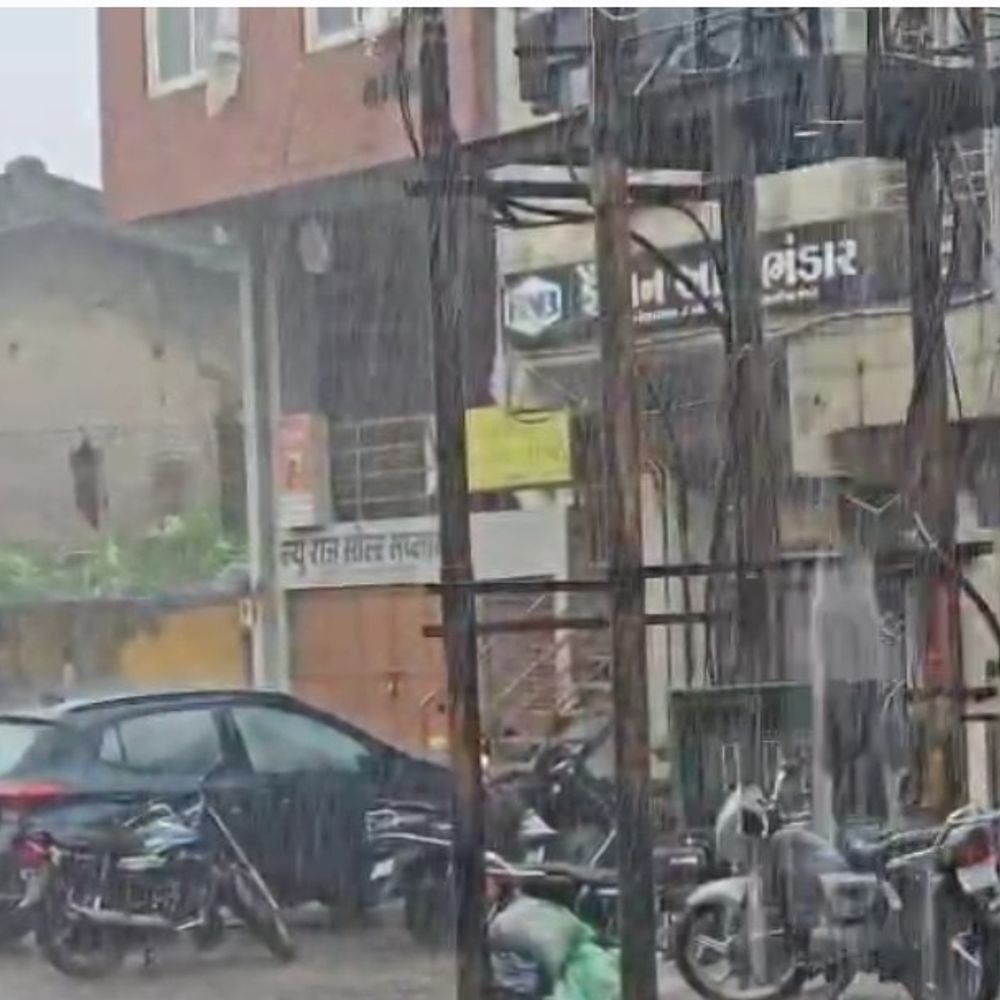 માવઠાથી ખેડૂતોની મહેનત પર પાણી ફરી વળ્યું; ઉનાળામાં ચોમાસા જેવો માહોલ, મકાઈ-ચણાના પાક પર સંકટ.