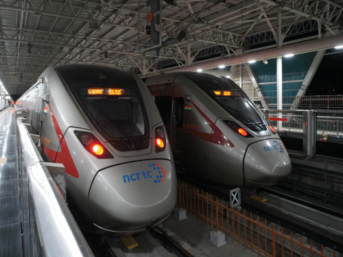 PM મોદી દ્વારા મેરઠ મેટ્રો અને રેપિડ રેલનું ઉદ્ઘાટન, બાળકો અને મજૂરો સાથે 160Kmની ઝડપે મુસાફરી કરશે.