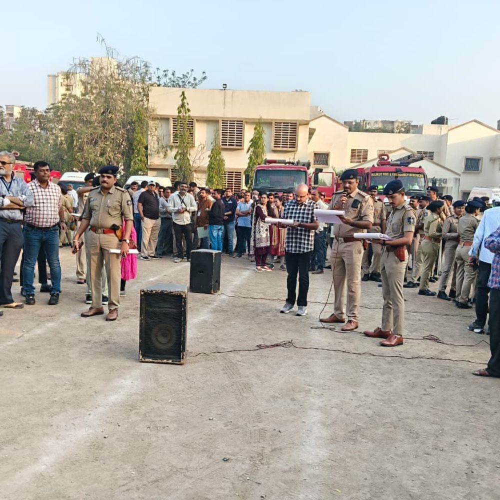 જંગલેશ્વરમાં ડિમોલિશનની તૈયારી: 1500થી વધુ પોલીસ બંદોબસ્ત અને કોર્પોરેશનના 1200થી વધુ કર્મીઓ જોડાયા.