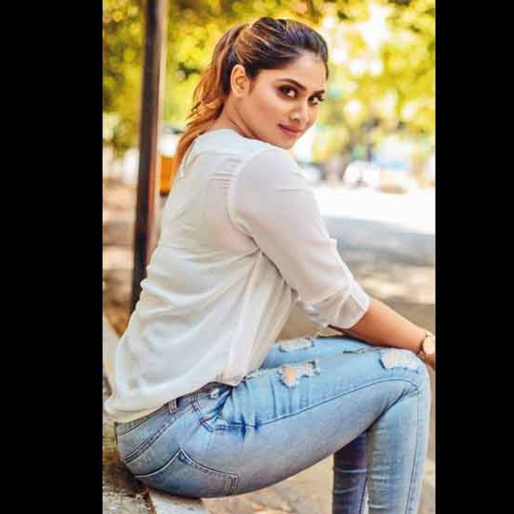 ફેશન: ઓફિસ, કોલેજ, ટ્રિપ માટે શર્ટ એક ઉત્તમ પસંદગી; હંમેશા ટ્રેન્ડમાં રહે છે.