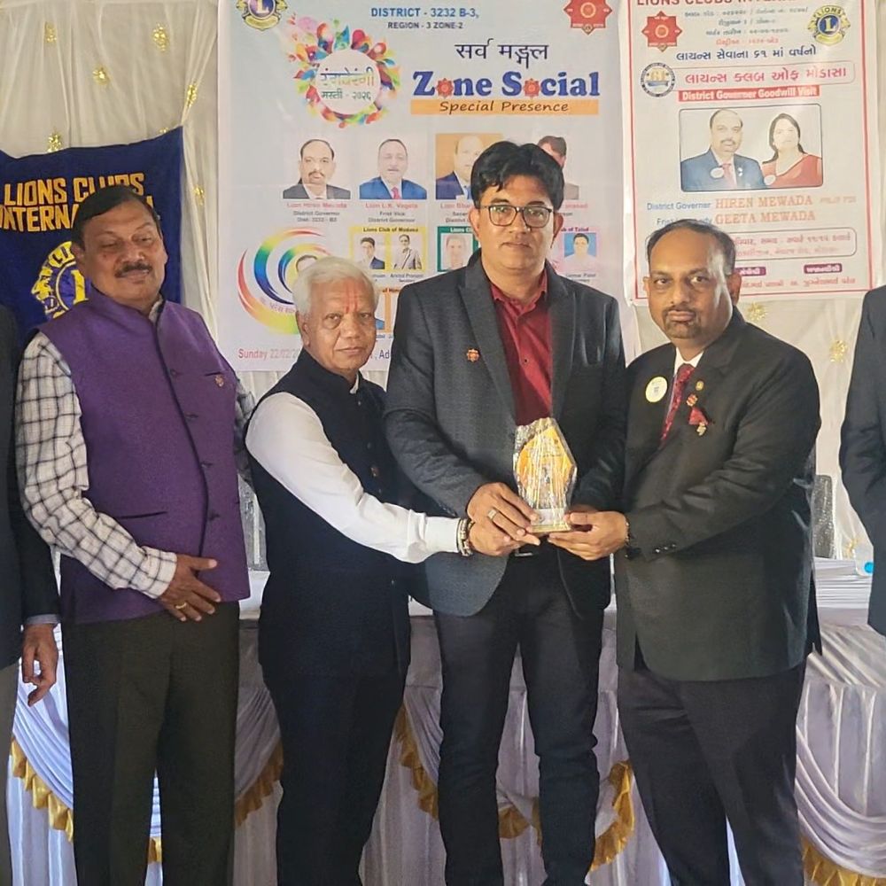 મોડાસા લાયન્સ ક્લબે 61 વર્ષની સેવા નિમિત્તે પિક અપ સ્ટેન્ડ અને અંતિમ વિસામાનું નવીનીકરણ કર્યું.