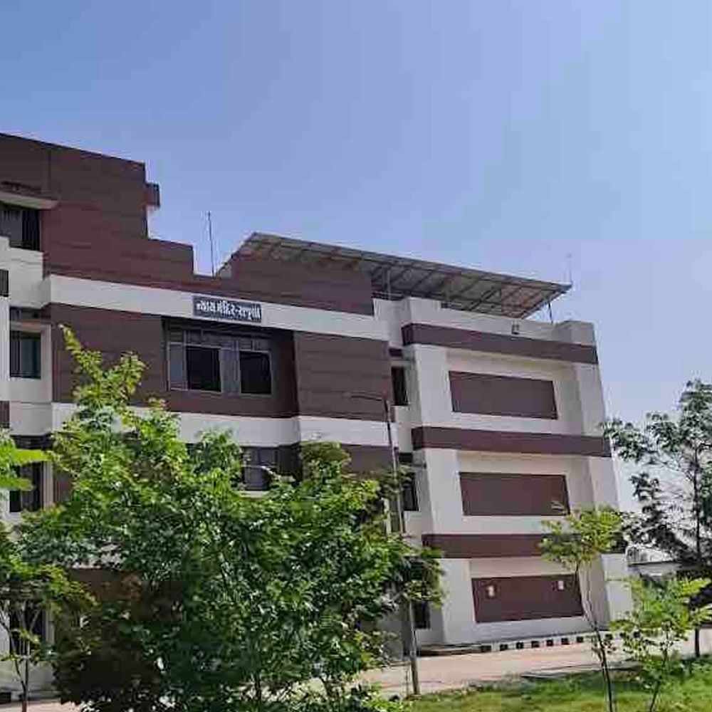 રાજુલા ગેંગરેપ કેસમાં કોર્ટનો ચુકાદો: ચાર આરોપીઓને 20 વર્ષની સજા, અને સગીરાને 2 લાખનું વળતર આપવાનો આદેશ.