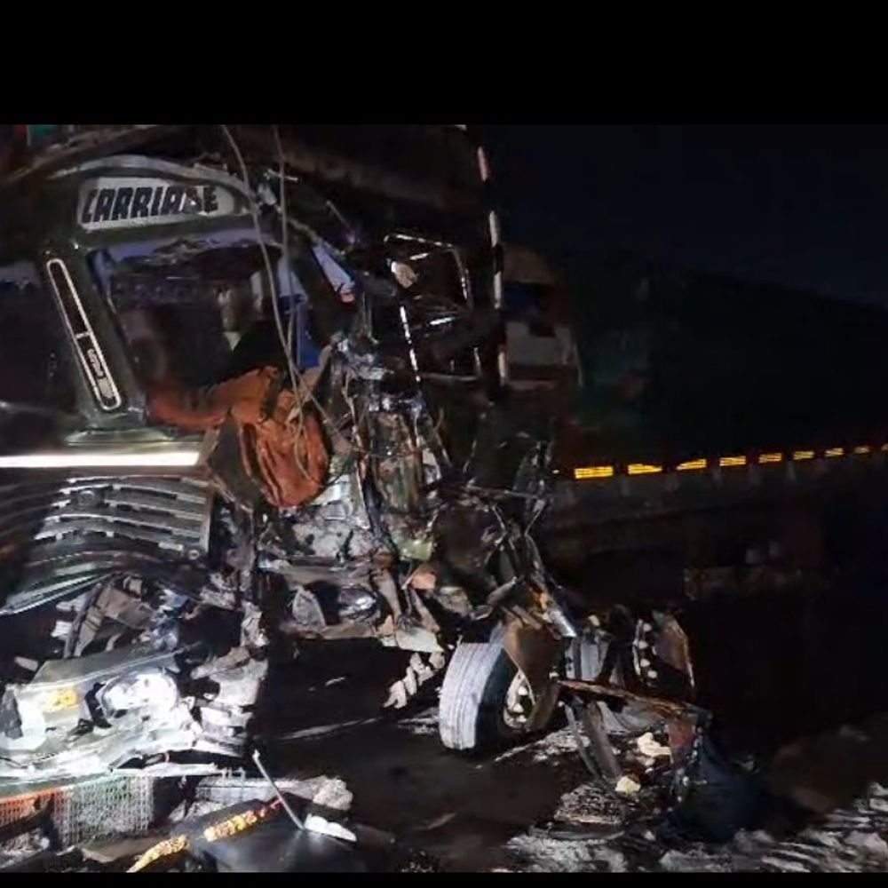 વેરાવળ-સુત્રાપાડા રોડ પર TRUCK અકસ્માતમાં 2 ઇજાગ્રસ્ત, પોલીસ તપાસ ચાલુ.