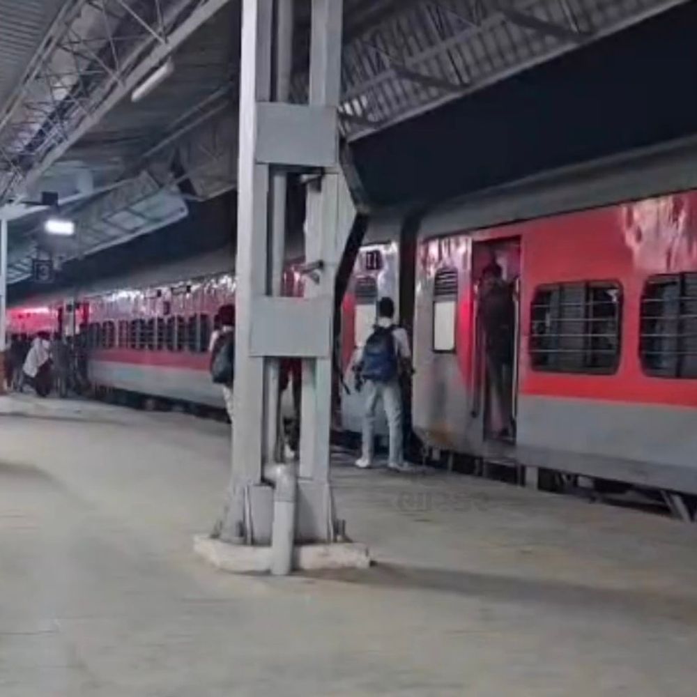 વડોદરા-ખાતીપુરા વચ્ચે હોળી માટે 'Festival Special' ટ્રેન: પશ્ચિમ રેલવે દ્વારા 1 થી 29 માર્ચ સુધી દોડશે.