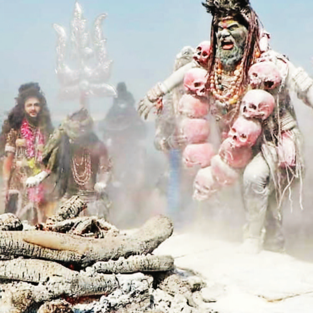 આઠમી અજાયબી:રાખથી લઈને રવીન્દ્ર સંગીત સુધી આ કેવી ધુળેટી?