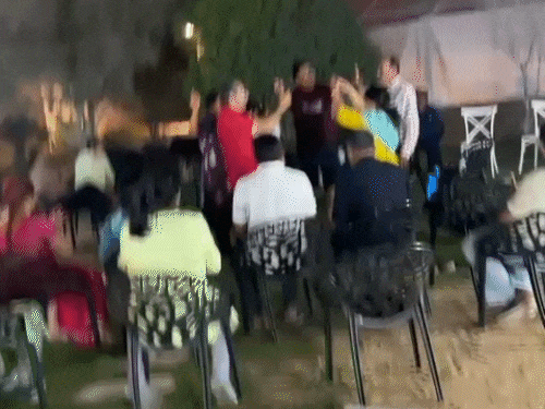 દુબઇમાં ફસાયેલા ગુજરાતીઓને વૈષ્ણવ સંઘ UAE દ્વારા મદદ