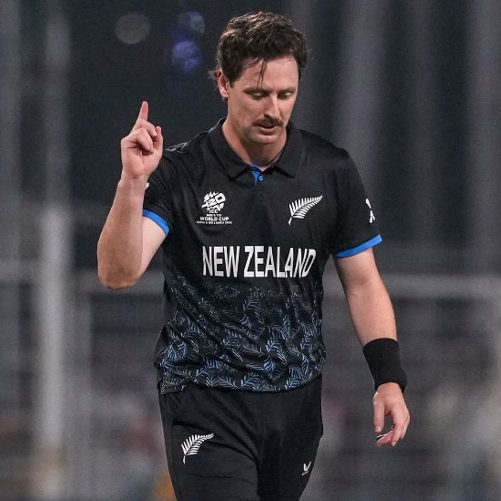 મેટ હેનરીએ કહ્યું- બોલરોએ કામ સરળ કર્યું:સાઉથ આફ્રિકાને 169 પર રોકવું મોટી વાત, ફિન એલને જાદુઈ સદી ફટકારી