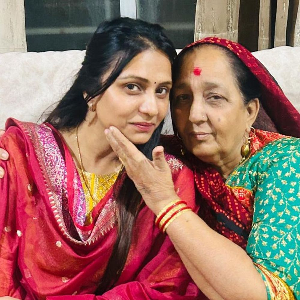 રબારી સમાજની દીકરી દેવીબેન ચાવડાની શિક્ષિકાથી ચીફ ઓફિસર સુધીની પ્રેરણાદાયી સફર. GPSC પાસ કરી સિદ્ધિ મેળવી.