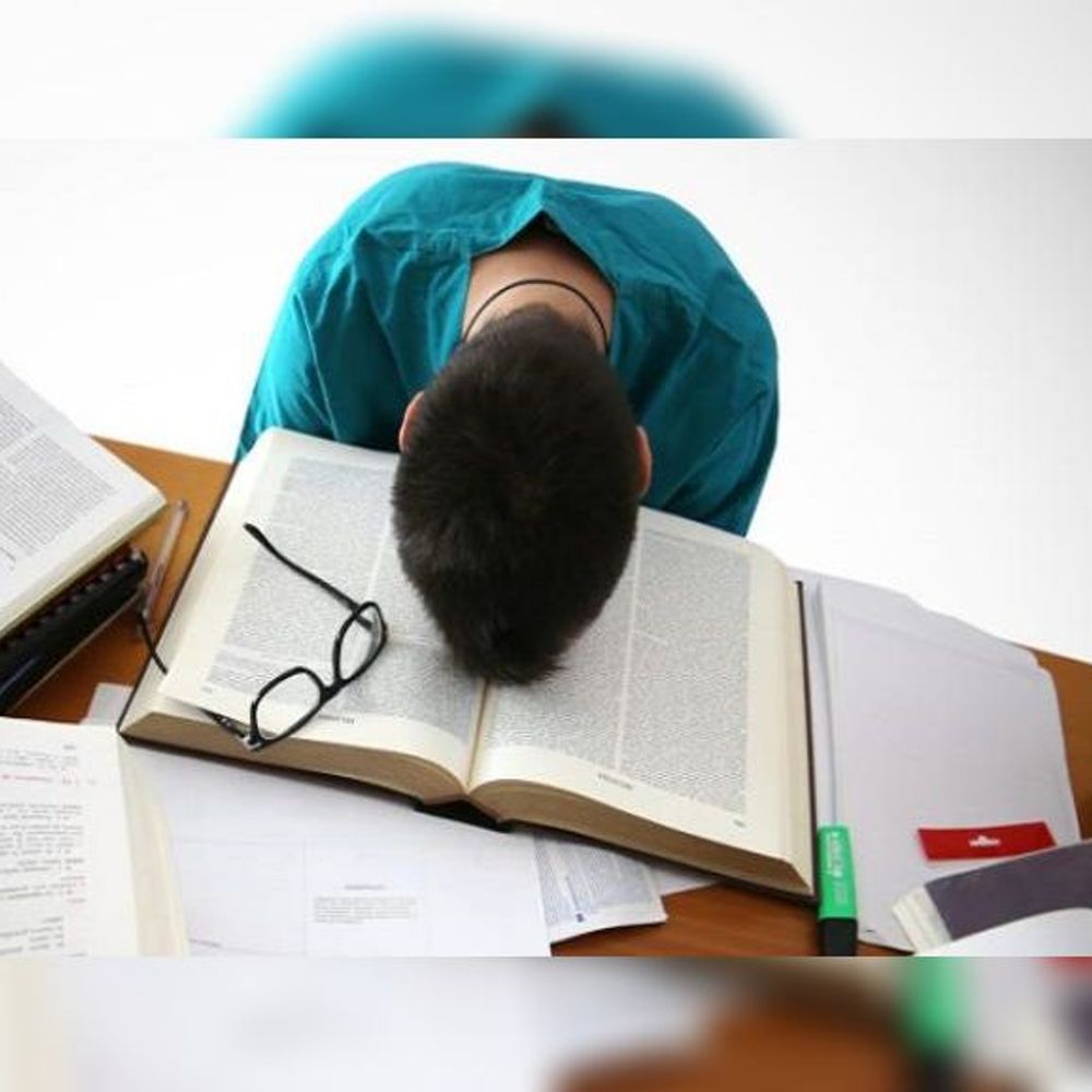 સાયન્સના વિદ્યાર્થીઓ સાથે ક્રૂર મજાક, પુસ્તક એક પણ પરીક્ષાઓ અસંખ્ય.