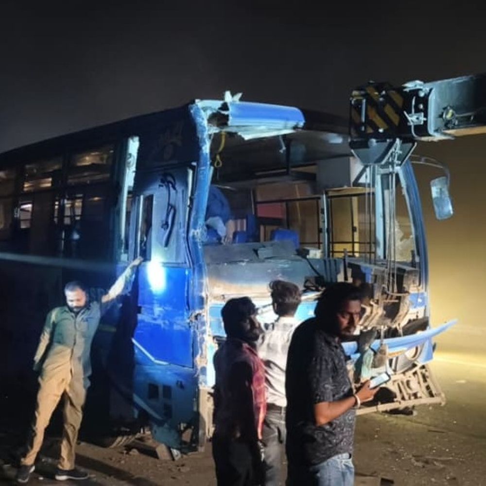 ગંભીર અકસ્માત સર્જાયો:સોનવાડા ને. હાઇવે ઉપર અકસ્માતમાં 6 યાત્રીને ઇજા