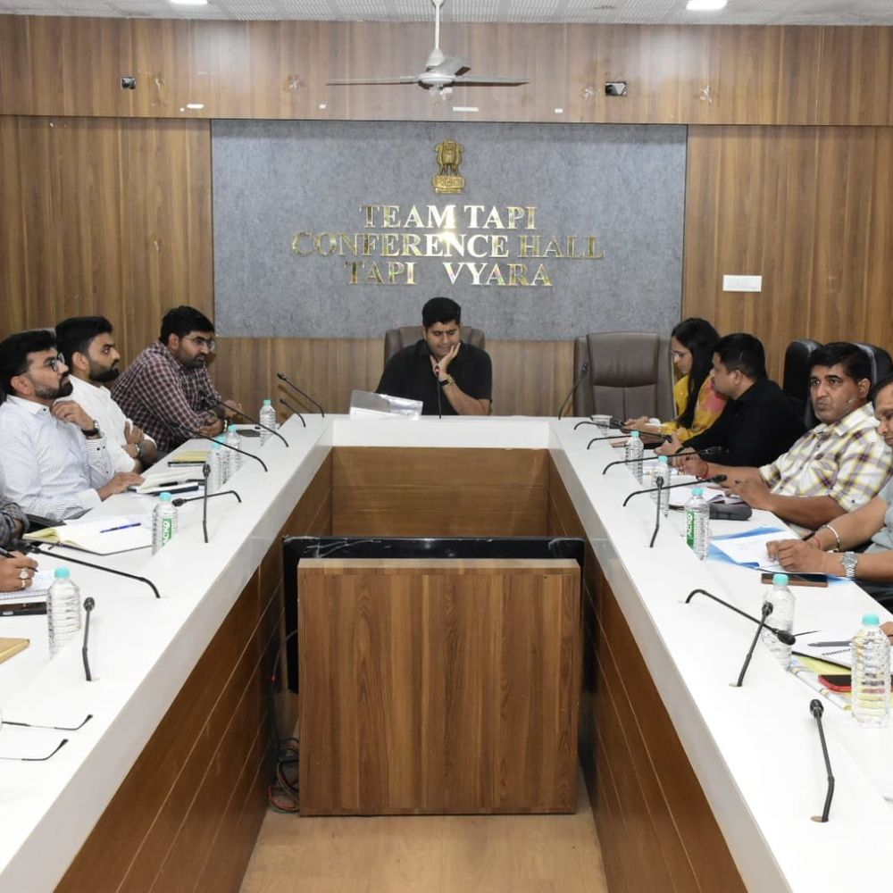 તાપીમાં મિશન શક્તિ ટાસ્ક ફોર્સ સમિતિની બેઠક:મહિલા સશક્તિકરણ, સુરક્ષા અને સ્વાવલંબન યોજનાઓની સમીક્ષા કરાઈ