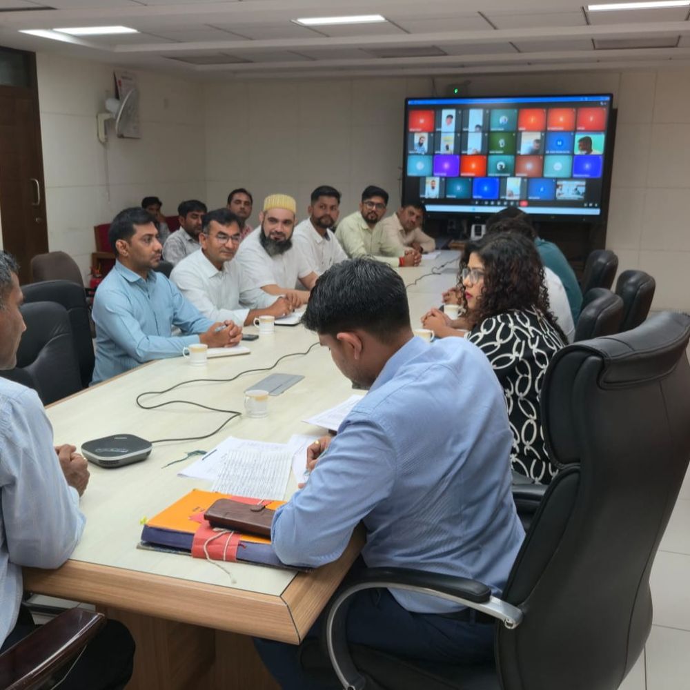 મહેસાણા જિલ્લામાં ઘરેલુ LPG સિલિન્ડરનો પૂરતો જથ્થો ઉપલબ્ધ:તંત્રએ કહ્યું- જિલ્લામાં ગેસનો પૂરતો જથ્થો હોવાથી ગભરાવાની કે બિનજરૂરી સંગ્રહ કરવાની જરૂર નથી