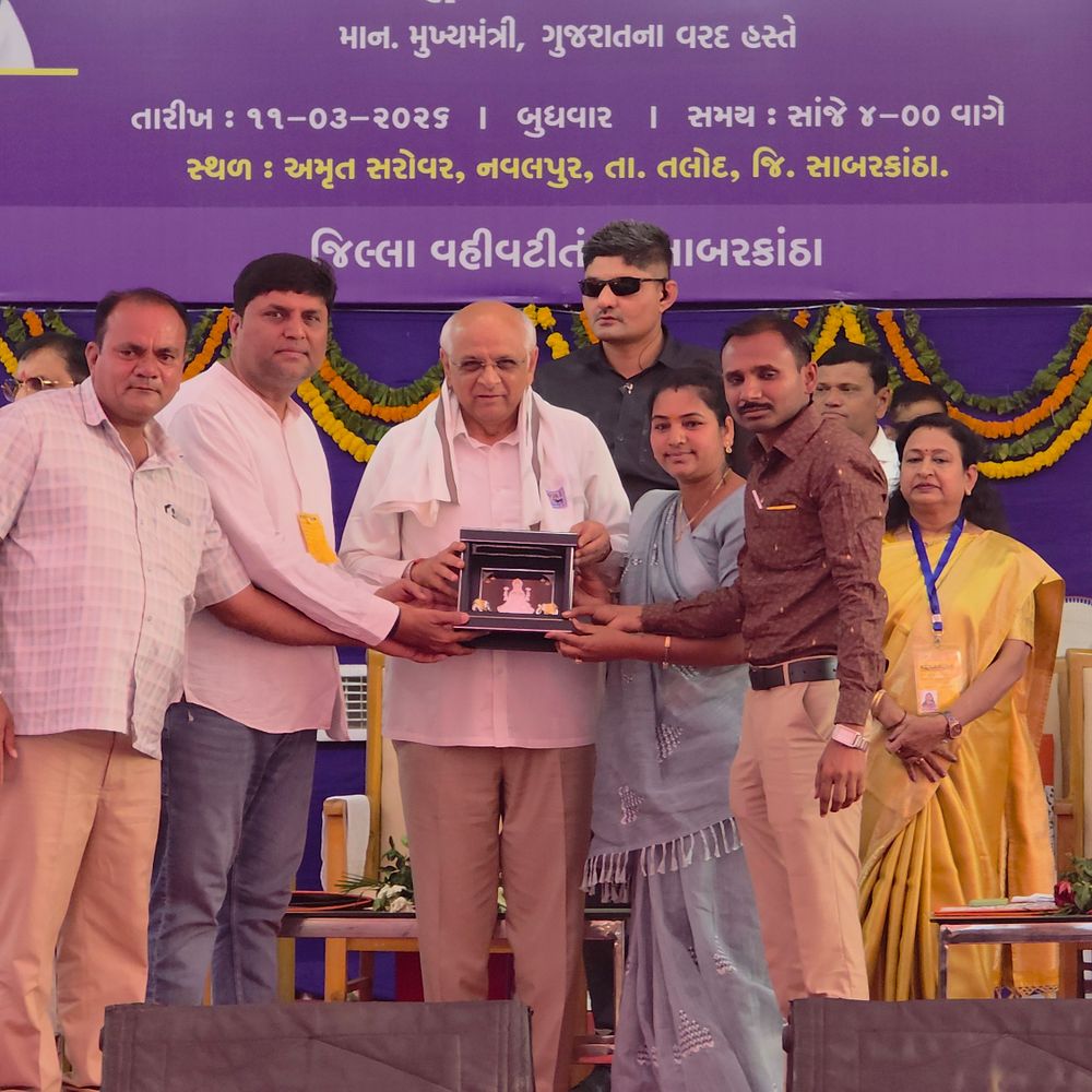 મુખ્યમંત્રીએ સાબરકાંઠાને રૂ. 72 કરોડના વિકાસકામોની ભેટ આપી:તલોદના નવલપુર ખાતેથી 1999 પ્રોજેક્ટનું લોકાર્પણ અને ખાતમુહૂર્ત કર્યું