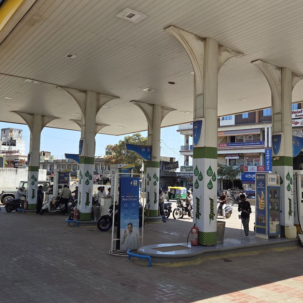 ભાસ્કર ગ્રાઉન્ડ રિપોર્ટ:પુરવઠા વિભાગનું ગેસના ગોડાઉનોમાં સરપ્રાઈઝ ચેકીંગ: અમરેલીમાં ઘરેલું સિલિન્ડરની સપ્લાય ઘટી