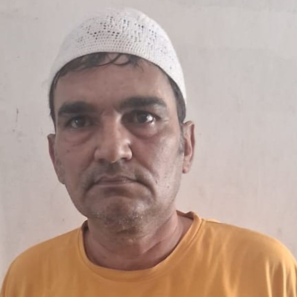 ચોરી કેસનો ફરાર આરોપી વિરાણીયાથી ઝડપાયો:લુણાવાડા ટાઉન પોલીસ સ્ટેશનના ગુનામાં મહીસાગર પેરોલ ફર્લો શાખાની કાર્યવાહી