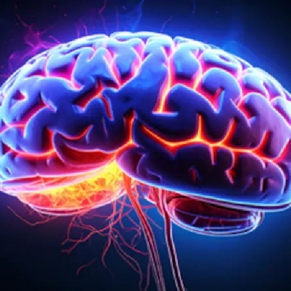 AI સુપર એપ માટે ડેટા પર કબજાની જંગ:અલીબાબા-ટેન્સેન્ટ જેવી કંપનીઓએ માર્કેટિંગ પાછળ 11 હજાર કરોડ ખર્ચ્યા; નફો છોડી, યુઝર બેઝ વધારવાની દોટ