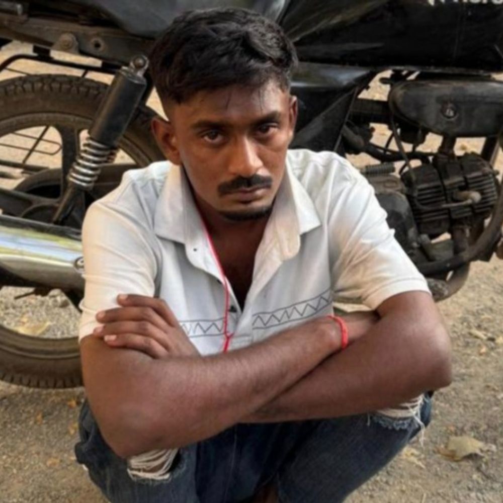 નવાપરાથી ચોરાયેલી બાઈક સાથે યુવક ઝડપાયો:વરતેજ પોલીસે પોણા બે મહિના પહેલાની ચોરીનો ભેદ ઉકેલ્યો