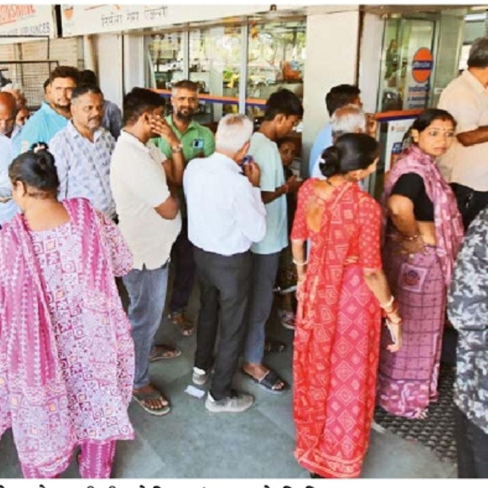 કોમર્શિયલ સિલિન્ડરનો સપ્લાય બંધ:શહેરમાં રોજ 70 હજારની સામે 25 હજાર LPG સિલિન્ડરની જ આવક