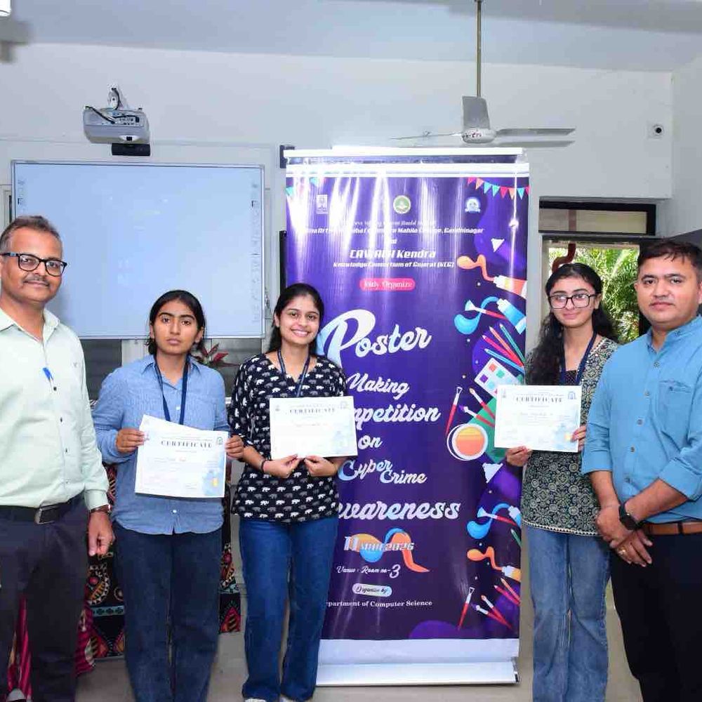 સાયબર ક્રાઇમ જાગૃતિ માટે પોસ્ટર સ્પર્ધા યોજાઈ:ઉમા આર્ટ્સ અને નાથીબા કોમર્સ મહિલા કોલેજમાં આયોજન કરાયું