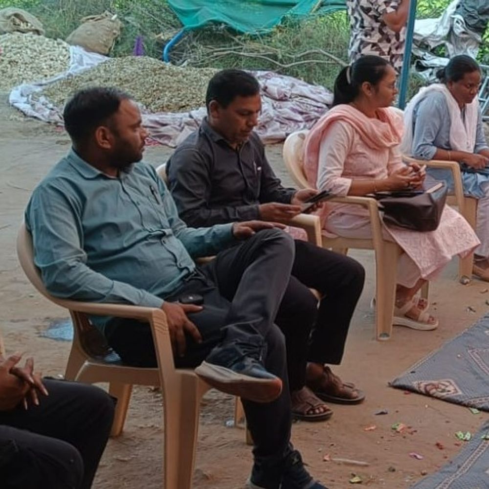 મહીસાગરમાં જિલ્લા બાળલગ્ન પ્રતિબંધક અધિકારીની ટીમની કામગીરી:કોઠંબા તાલુકાના ગ્રામ્ય વિસ્તારમાં બે સગીર દીકરીઓના બાળલગ્ન અટકાવ્યાં