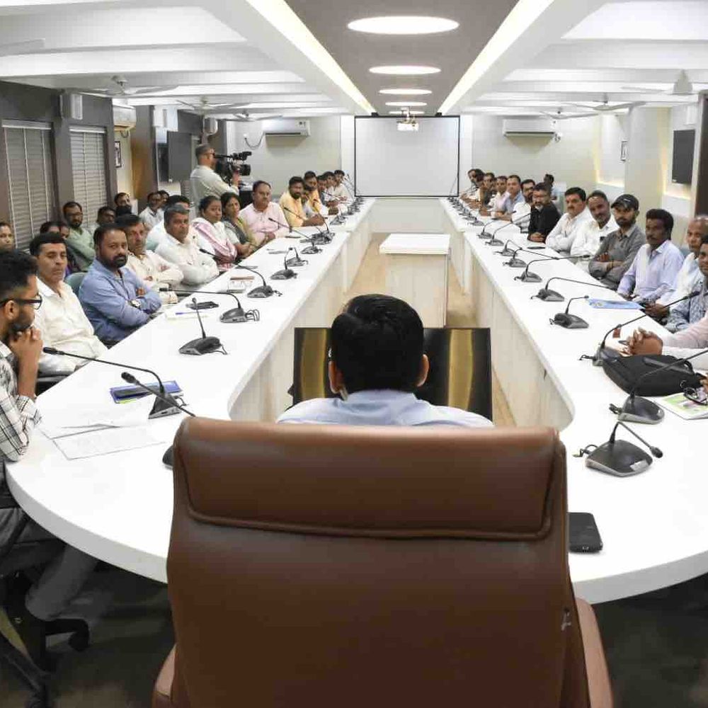 બનાસકાંઠામાં LPG ગેસનો પૂરતો પુરવઠો ઉપલબ્ધ:વહીવટી તંત્રની નાગરિકોને અફવાઓથી દૂર રહેવા અપીલ