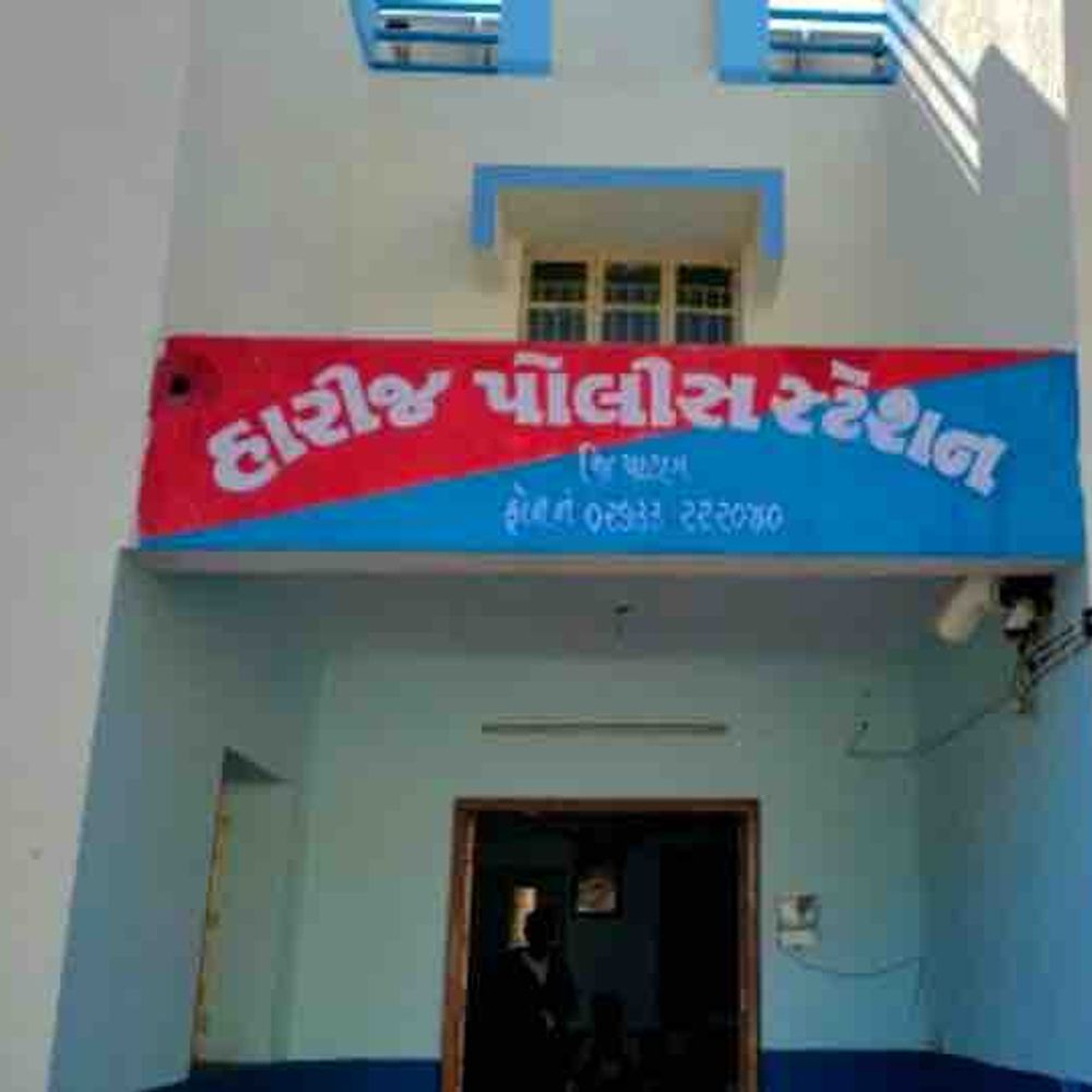 સરેલ સોલાર પ્લાન્ટમાંથી લાખોના વાયર ચોરાયા:એક વર્ષમાં સમયાંતરે ચોરી, અજાણ્યા સામે ફરિયાદ