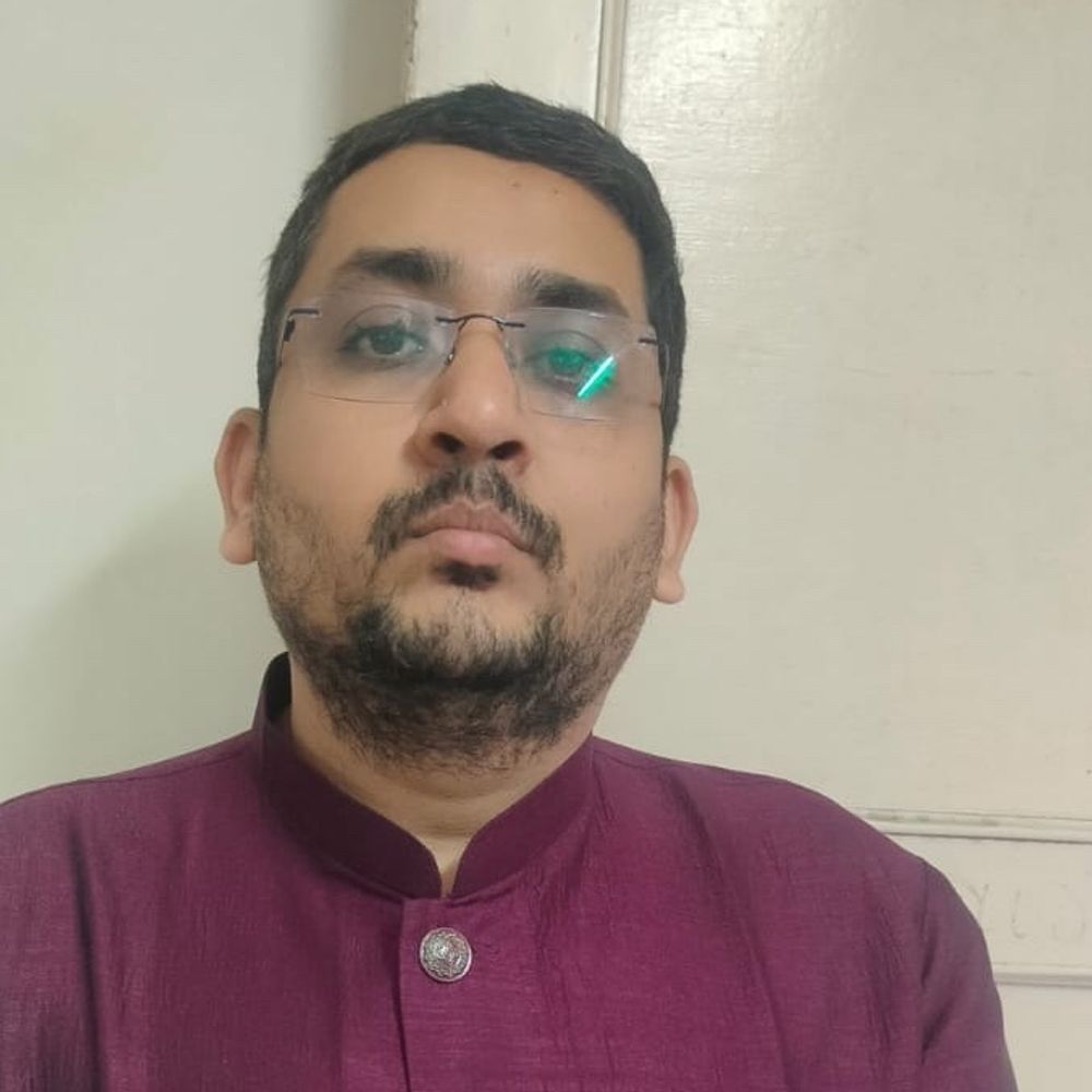 સમા-સાવલી રોડ પર કારમાંથી દારૂ પીધેલી હાલતમાં 2 ડોક્ટર-એન્જિનિયર ઝડપાયા:મિત્રના લગ્નમાં અમદાવાદથી ગાડી લઈને આવ્યા'તા, રસ્તામાં નશો કર્યો; મહિલા પોલીસકર્મી સાથે જીભાજોડી કરી, VIDEO