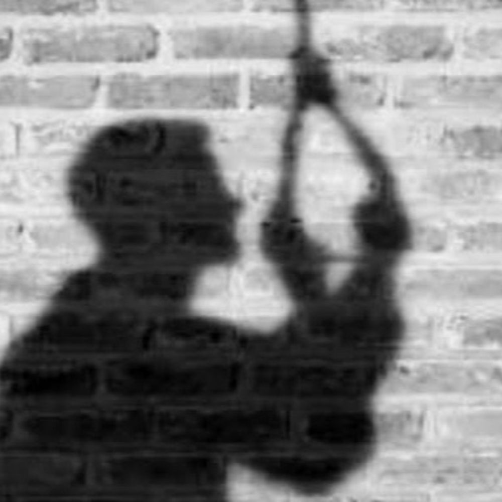 LTના એન્જિનિયરે ગળાફાંસો ખાધો:લગ્ન સંબંધિત મૂંઝવણને કારણે આપઘાત કર્યાની આશંકા, વડોદરા પોલીસે તપાસ હાથ ધરી