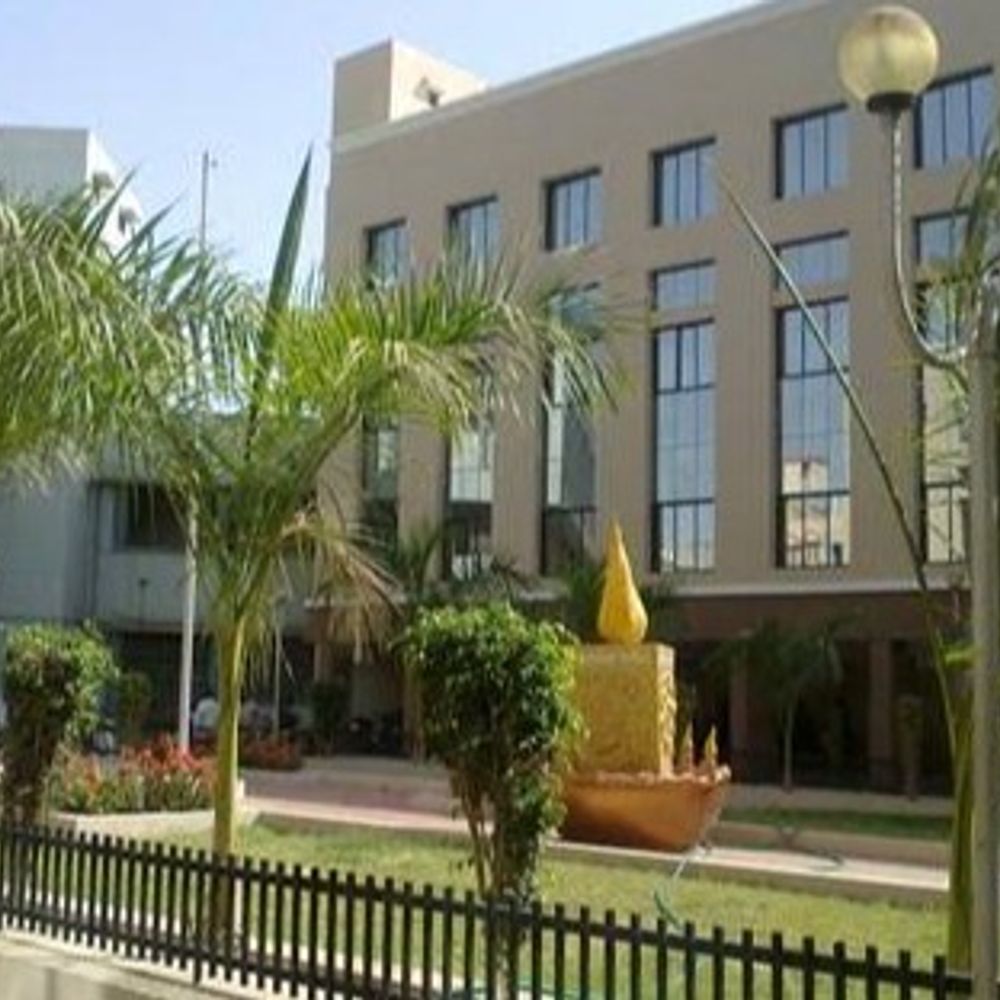 દિવ્યાંગો માટે મનપામાં નોકરીની સુવર્ણ તક:મહાનગરપાલિકામાં જુદી-જુદી 41 જગ્યાઓ માટે 23 માર્ચ સુધી ઓનલાઇન અરજી કરી શકાશે, મેડિકલ ઓફિસરથી લઈ પર્યાવરણ એન્જિ. સહિતની પોસ્ટ