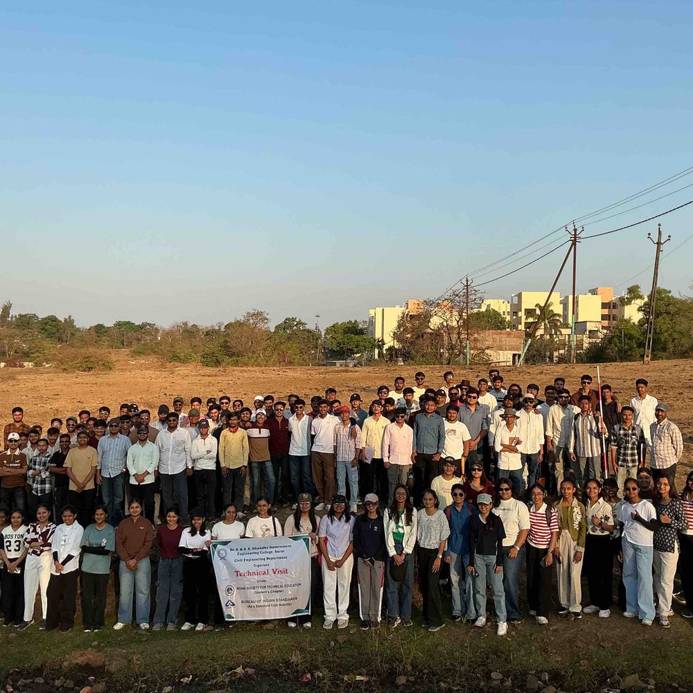 સુરત કોલેજના વિદ્યાર્થીઓએ સાપુતારામાં ટેકિયોમેટ્રી પ્રોજેક્ટની મુલાકાત લીધી:સિવિલ ઇજનેરીના 119 વિદ્યાર્થીઓ અને 5 પ્રાધ્યાપકોએ પ્રાયોગિક જ્ઞાન મેળવ્યું