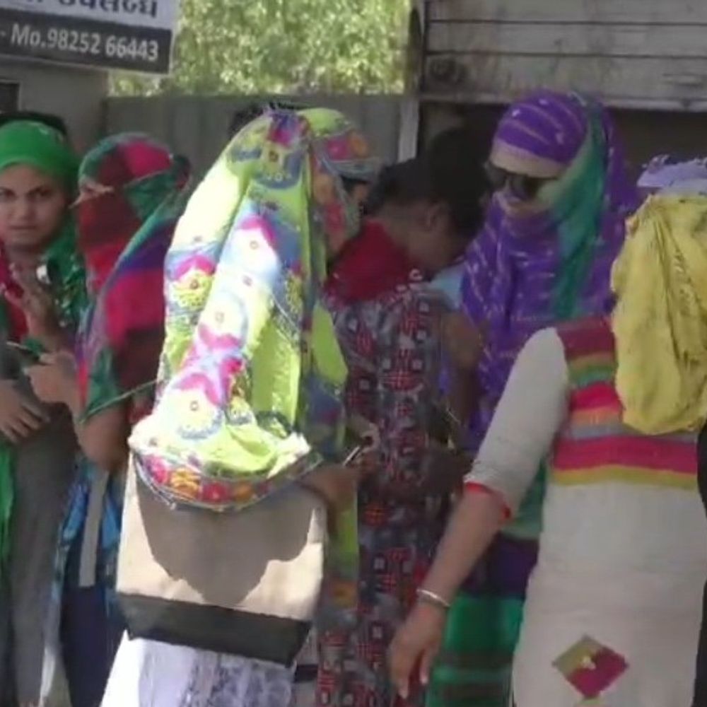 સુરેન્દ્રનગરમાં 40 ડિગ્રી તાપમાન:ઝાલાવાડમાં માર્ચની શરૂઆતથી જ ગરમીનો પ્રકોપ, બપોરના સમયે કર્ફ્યુ જેવો માહોલ