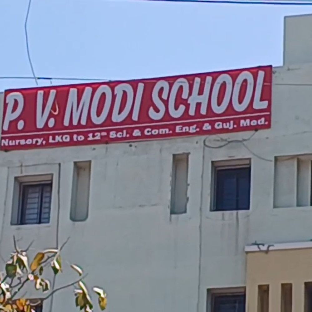 જામનગરમાં ધોરણ 10 બોર્ડ પરીક્ષામાં બીજો કોપી કેસ:વિદ્યાર્થિની રૂમાલમાં કાપલી સંતાડી પરીક્ષા આપતા ઝડપાઈ