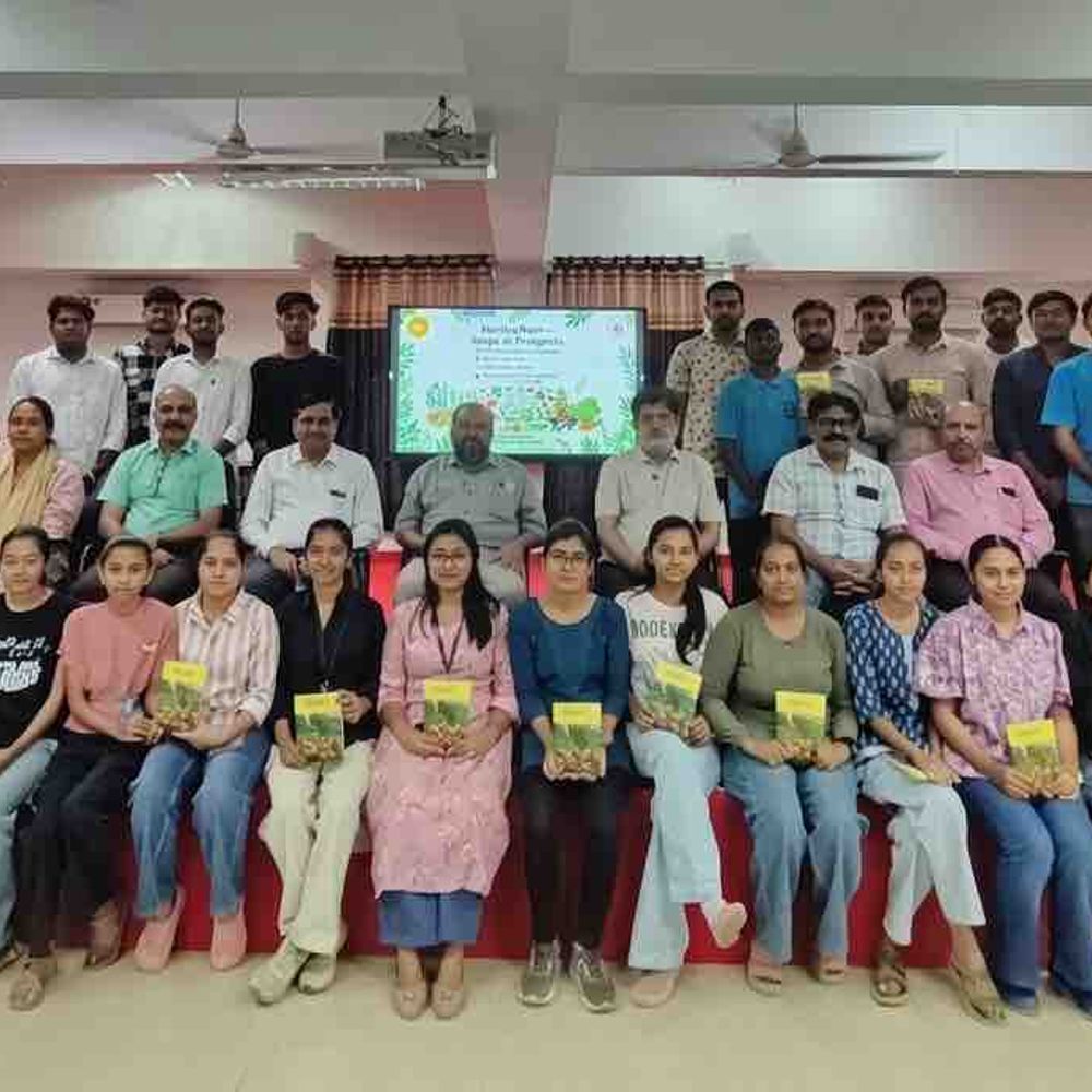 ગાંધીનગરની કોલેજમાં ઉદ્યોગ સાહસિકતા કાર્યશાળાઓ યોજાઈ:વિદ્યાર્થીઓમાં સ્વરોજગારી અને નવતર અભિગમ વિકસાવાયો