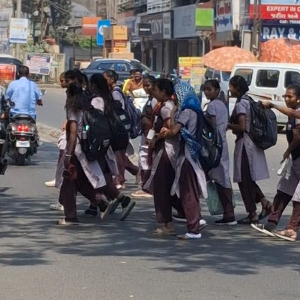 વલસાડમાં ગરમીનો પ્રકોપ વધશે, તાપમાન 36°C પાર:હવામાન વિભાગે બપોરે લૂ ફૂંકાવાની આગાહી કરી