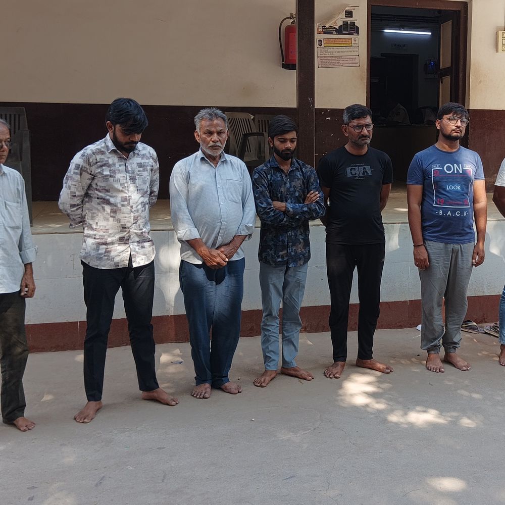 વૃદ્ધાને આપઘાત માટે મજબૂર કરવાના કેસ:મોરબીમાં મહિલા સહિત 8 આરોપી જેલ હવાલે, મૃતક વૃદ્ધાની સુસાઈડ નોટના આધારે તપાસ