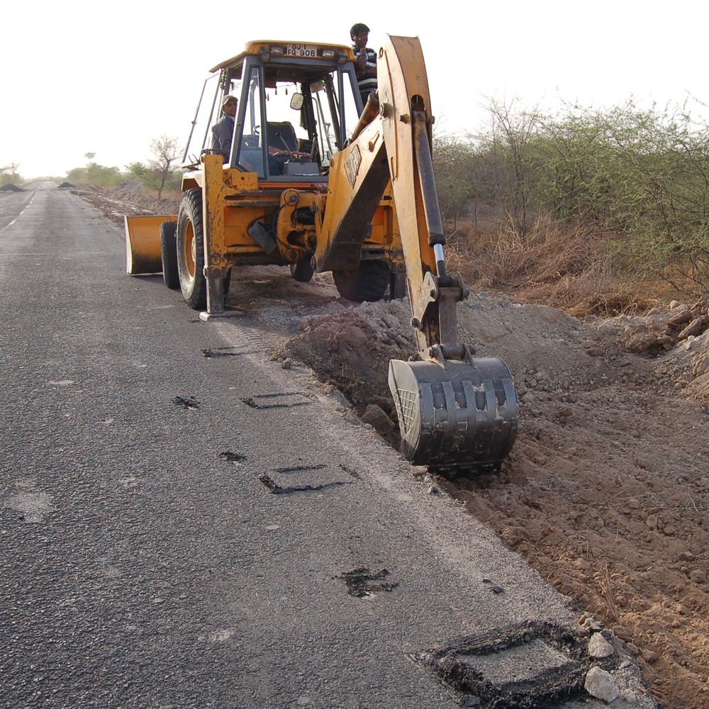 પાટડીના બિસ્માર રોડ માટે ₹9.50 કરોડ મંજૂર:નવરંગપુરા-ઉપરિયાળા-પોરડા-મોટી મજેઠી રોડનું નવીનીકરણ થશે